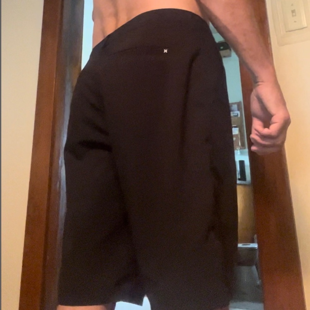 Hurley Golf Shorts - Picture 2 of 2